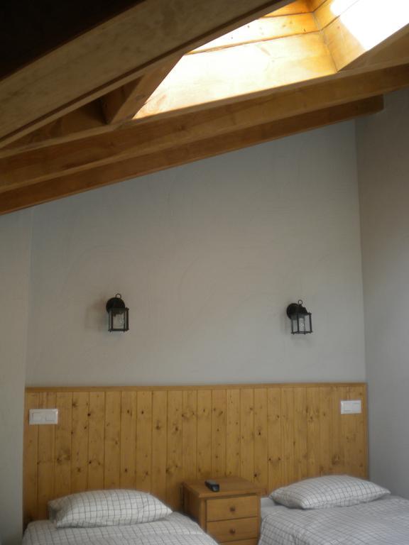 Hostal Rural Las Cuatro Calles San Martin del Pimpollar ห้อง รูปภาพ
